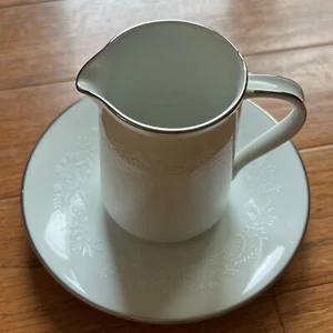 Noritake REINA (#6450Q) Creamer (1) (3 5/8") Saucer - Picture 1 of 8
