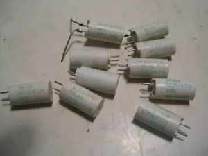 10PCS UKN CE22326-218 CONDENSATORE 50UF 70VDC P3764 - Foto 1 di 4