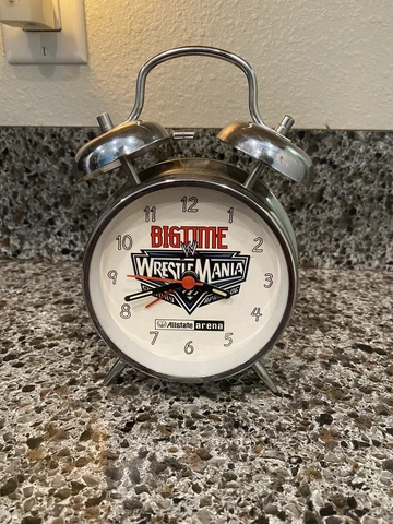 Wrestlemania 22 Big Time Chicago Alarm Clock, travel package gift, rare Cover