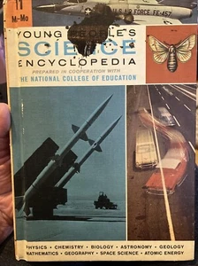 1966 Young Peoples SCIENCE Encyclopedia - National College Education - Picture 1 of 6