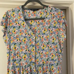 Crew Clothing Company Women's Floral Buttoned V Neck Dress Size 14 - Picture 1 of 9
