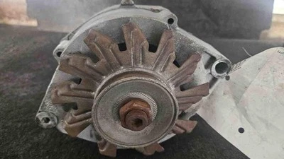 Alternador usado Chevy Van 10 Series 80 81 82 83 84 85 86 Foto 1 de 4