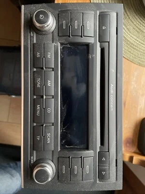 AUDI A4 B7 Musik-Player ohne GPS, Mit CD Autoradio - Bild 1 von 4