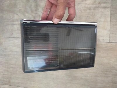 1992 - 1996 年捷豹 XJS 原始设备制造商左驾驶员侧内后备箱尾灯 DAC11091 — 第 1/4 张图片