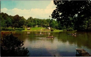 1950'S. RAINBOW LAKE. LODGE. BREVARD, NC POSTCARD. SL22 - Picture 1 of 2