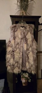 Romeo and Juliet Couture Faux Fur Vest Jacket Vest Size Medium  - Picture 1 of 4