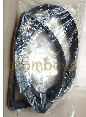 Mitsubishi Lancer Dodge Colt 1600 A70 Chrysler windscreen Windshield SEAL RUBBER - Image 1 of 4