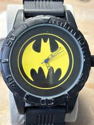 Reloj Pulsera Batman Accutime S15 BAT9354 DC Comics Tamaño Adulto Movimiento JAPÓN Foto 1 de 4