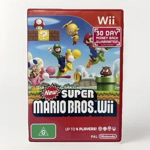New Super Mario Bros. for Nintendo Wii Includes Game Disc PAL Case & Manual - Bild 1 von 3