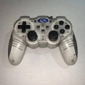 Game Elements Recoil GGE909 White USB Game Controller *UNTESTED* - Picture 1 of 2