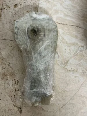 Power Window Motor Square Connector Fits 85-02 ASTRO 229313 - Image 1 of 2