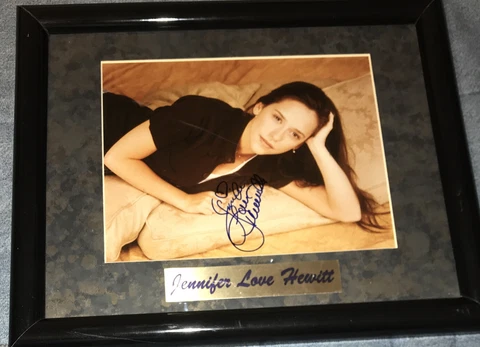 SIGNED Jennifer Love Hewitt 8 x 10 photo Framed Autographed In The 90’s SEXY HOT Cover