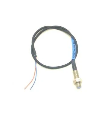 Keyence  EV-108M  Inductive Proximity Switch Sensor 8 mm 2-Wire - Image 1 of 2