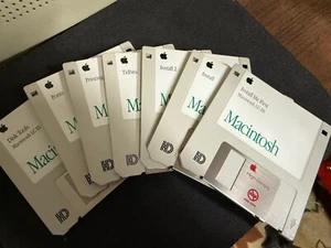 Original Mac OS 7.1 install disks - tested to read - Macintosh LC III - Picture 1 of 2