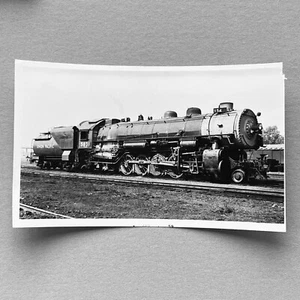 VTG 50s UNION PACIFIC 5031 KANSAS CITY, KS BxW Snapshot Photo TRAIN RAILROAD - Picture 1 of 3