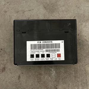 BODY CONTROL MODULE CHEVROLET CAPRICE 2011 2012 2013 15921353 BCM OEM - Picture 1 of 4