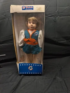 MIAMI DOLPHINS OFFIZIELLE NFL CHEERLEADERS PUPPE VON AMERICA'S SWEETHEARTS Lesen - Bild 1 von 5