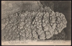 Australian B & W Postcard. "The Giant Sapphires, Orient Cave", New South Wales - Picture 1 of 2
