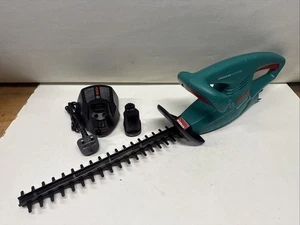 Bosch Easy Hedge Cut 12-35 Cordless Hedgecutter + 12V 2.5Ah Battery  & Charger - Picture 1 of 24