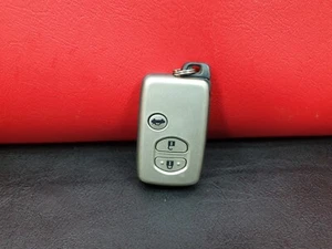 Toyota 3 Button Key Remote Fob Smart Keyless Car key with circuit board inside - Picture 1 of 8