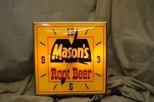 Vintage Mason’s Root Beer, 15 inch square Pam Clock Company, 1970’s - Picture 1 of 17
