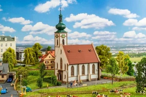 N Scale Buildings - 231726 - Village church - Kit - Picture 1 of 6