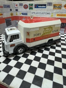 1978 MATCHBOX LESNEY SUPER-KINGS K-19 SECURITY TRUCK FORT KNOX - Picture 1 of 5