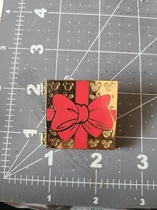 Walt Disney World Mickey Mouse Happy Holidays 2003 - Picture 1 of 3