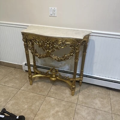 Recoger Estilo Antiguo Mesa Barra Hoja Dorada Mármol Superior Soporte Madera Dorada Foto 1 de 4