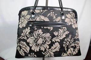 Maggi B Tapestry Handbag/Crossbody - Picture 1 of 8