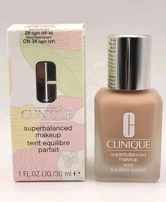 Clinique Superbalanced Makeup Foundation - CN 34 LIGHT (VF) - 1 oz / 30 ml - Image 1 of 4