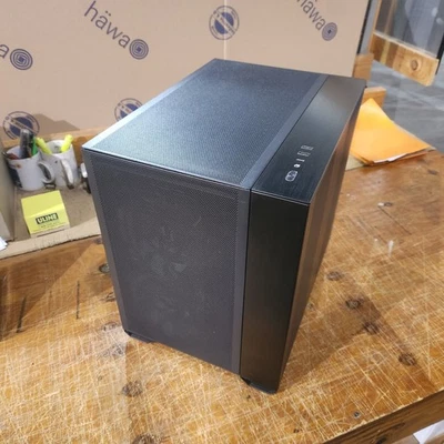 Lian Li O11 Air Mini Full Tower Case - Black - Image 1 of 4