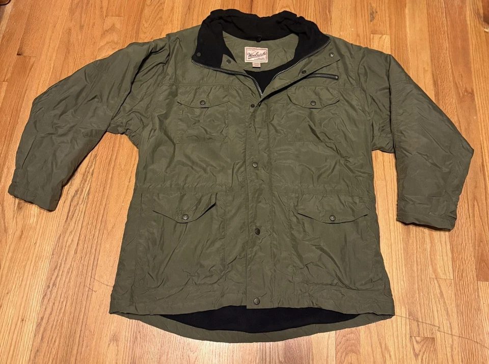 Винтажная мужская куртка Woolrich размер XL зеленая с подкладкой из полиэстера - Изображение 1 из 4