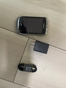 BlackBerry Torch 9810 - 8 GB - Silver (Unlocked) (CA) - Picture 1 of 3