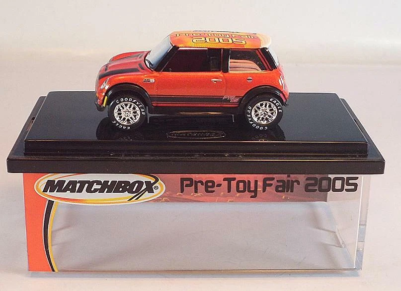 Matchbox ca.1/66 Mini Cooper Pre Toy Fair 2005 in Box #4945 - Bild 1 von 1