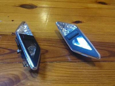 Luces de lectura de mapa de pilar izquierdo y derecho BMW 325i E46 2000-2005 6375586 6375585  Foto 1 de 4