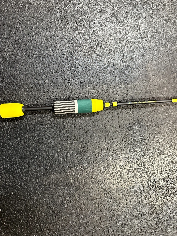 Caña de pescar en hielo The Green Hornet de JSOutfitter 32" agarre dividido, viejos gruñones Foto 1 de 4