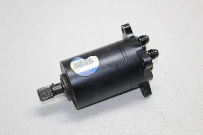 Bomba de dirección Kubota RTV1100 2007-2011 Foto 1 de 4