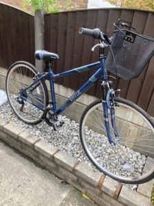 ladies mountain bike apollo vitue 26 inch wheels 18 gear good condition - Picture 1 of 2