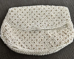 1930 Elegant Beaded Evening Bag in White and Silver Faux Pearls - Picture 1 of 15