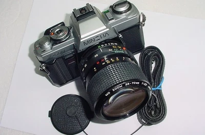 Cámara manual fotográfica Minolta X-500 35 mm + lente zoom MACRO Minolta 35-70 mm F/3,5 Foto 1 de 4
