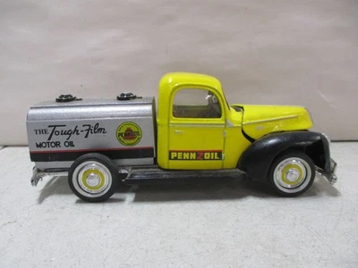 Camión de reparto Ford Pennzoil años 40 Golden Wheels 1/43 Foto 1 de 4