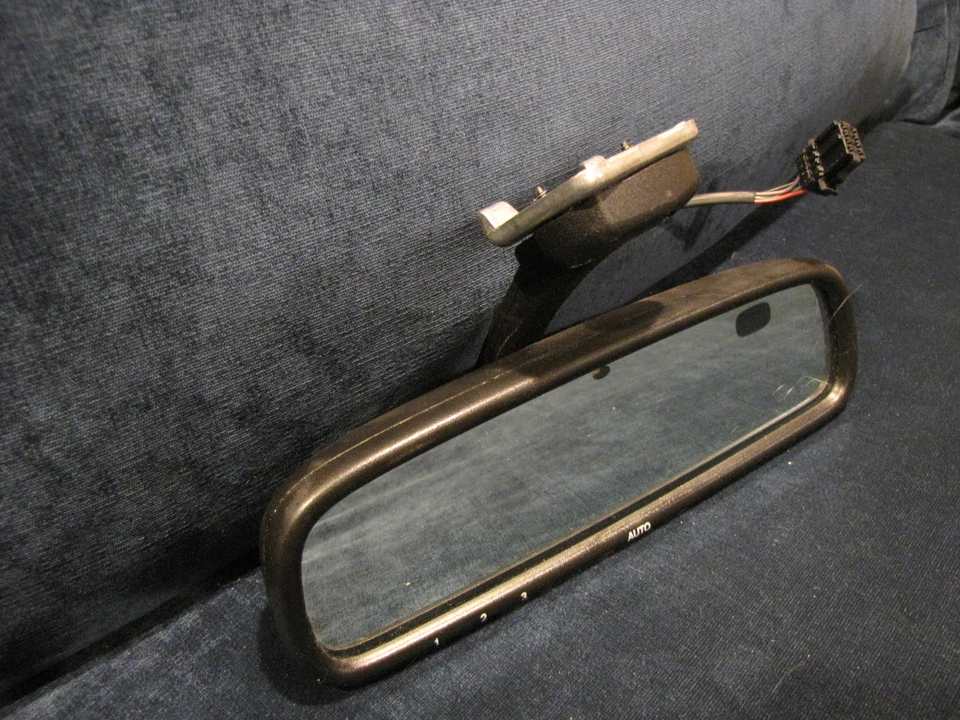 SAAB 9-3 9-5 Autodim Rearview Mirror w/ Homelink 015805  - Image 1 of 1