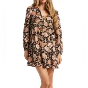 Billabong Sunset Views Floral Long Sleeve Dress in Black Small - Afbeelding 1 van 10