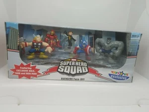 ¡Marvel Super Hero Squad TRU Exclusivo VENGADOR ENFRENTAMIENTO! Toys R Us - Imagen 1 de 9