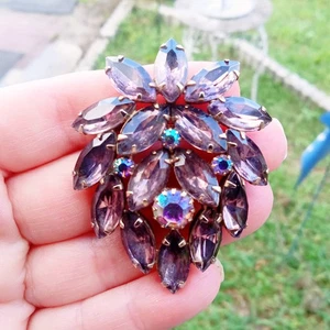 Broche de diamantes de imitación AB púrpura - Imagen 1 de 3