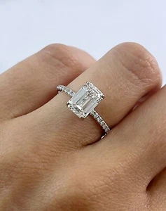Anello di Fidanzamento Diamante Taglio Smeraldo Coltivato in Laboratorio Oro Bianco 14K 2,00 CT IGI Cert - Foto 1 di 4
