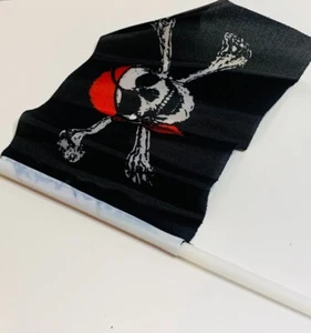 10 x Hand Waving Pirate Flags On Stick Skull Crossbones Sandcastle 150mm x 100mm - Picture 1 of 6