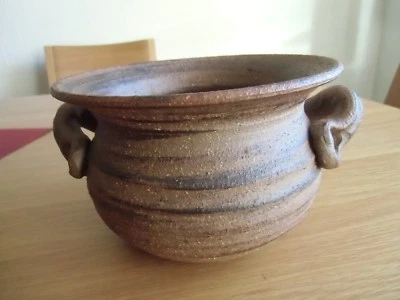  Blumentopf / Übertopf - Landhausstil - Ton - getöpfert - handmade in Dänemark - Bild 1 von 4