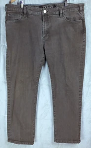 34 Heritage Men Charisma Comfort-Rise Classic Jeans Brown 44/34 Measures 42/28 - Picture 1 of 11